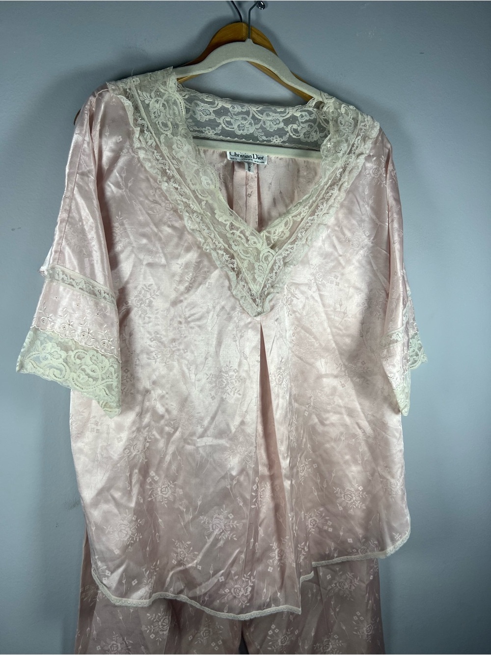 Vintage 80s Christian Dior Light Pink Lace Floral Pajama Set Medium - Picture 3 of 15